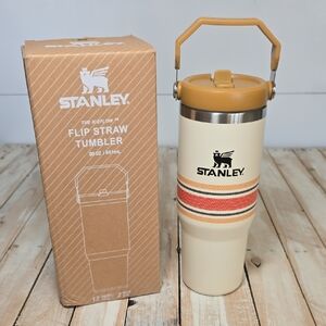 Stanley 30oz IceFlow Flip Straw Tumbler in Cream Mesh